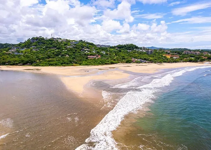 Salty Living - Hills * Tamarindo