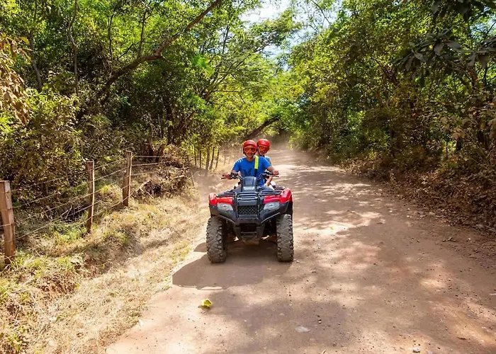 Salty Living - Hills * Tamarindo